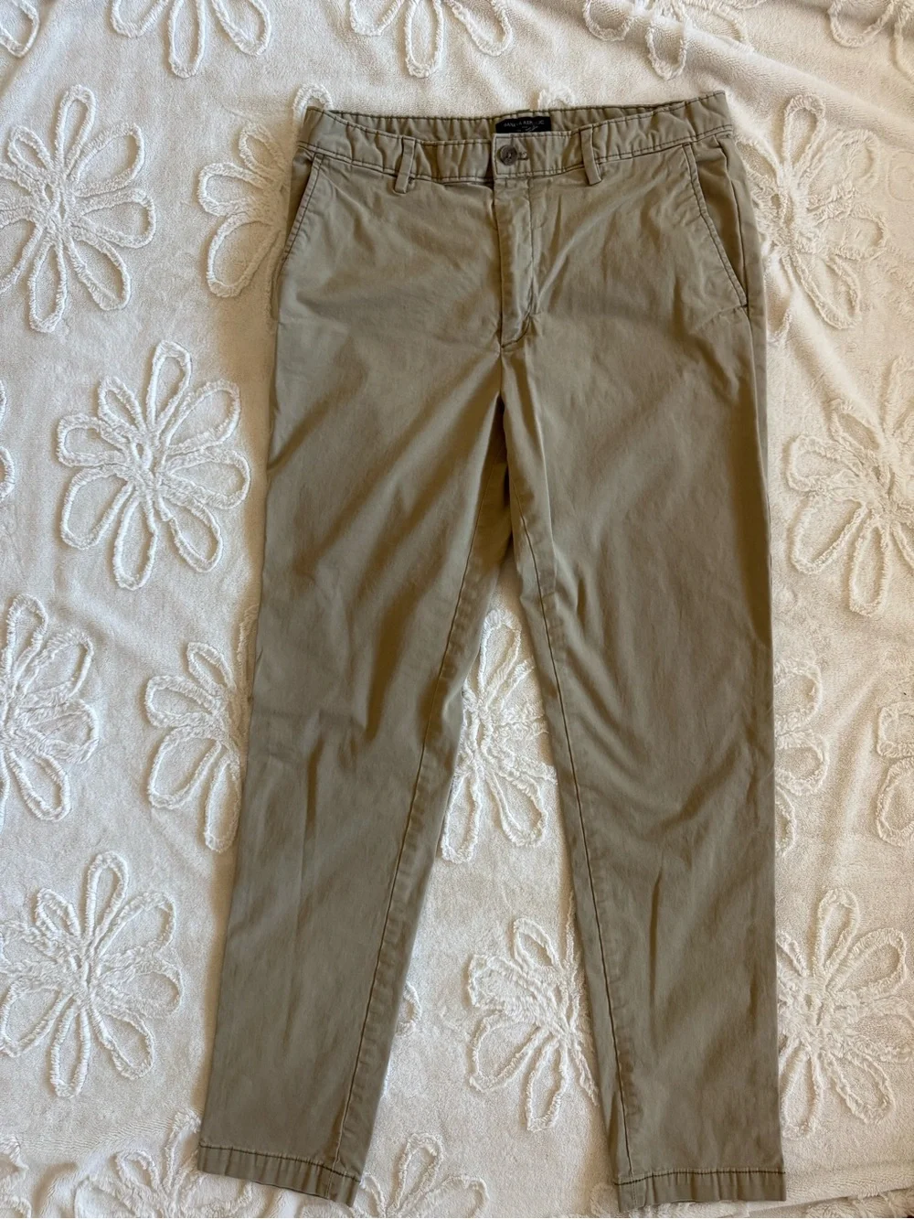 Banana Republic -Tan khaki Chino Pants 34x34 slim fit